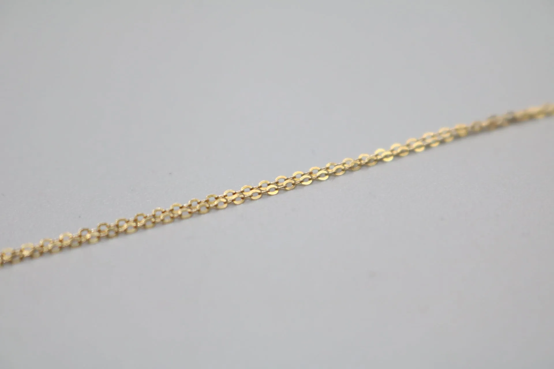 14-Karat Yellow Gold Elegant Chain Necklace with Rectangle Charm