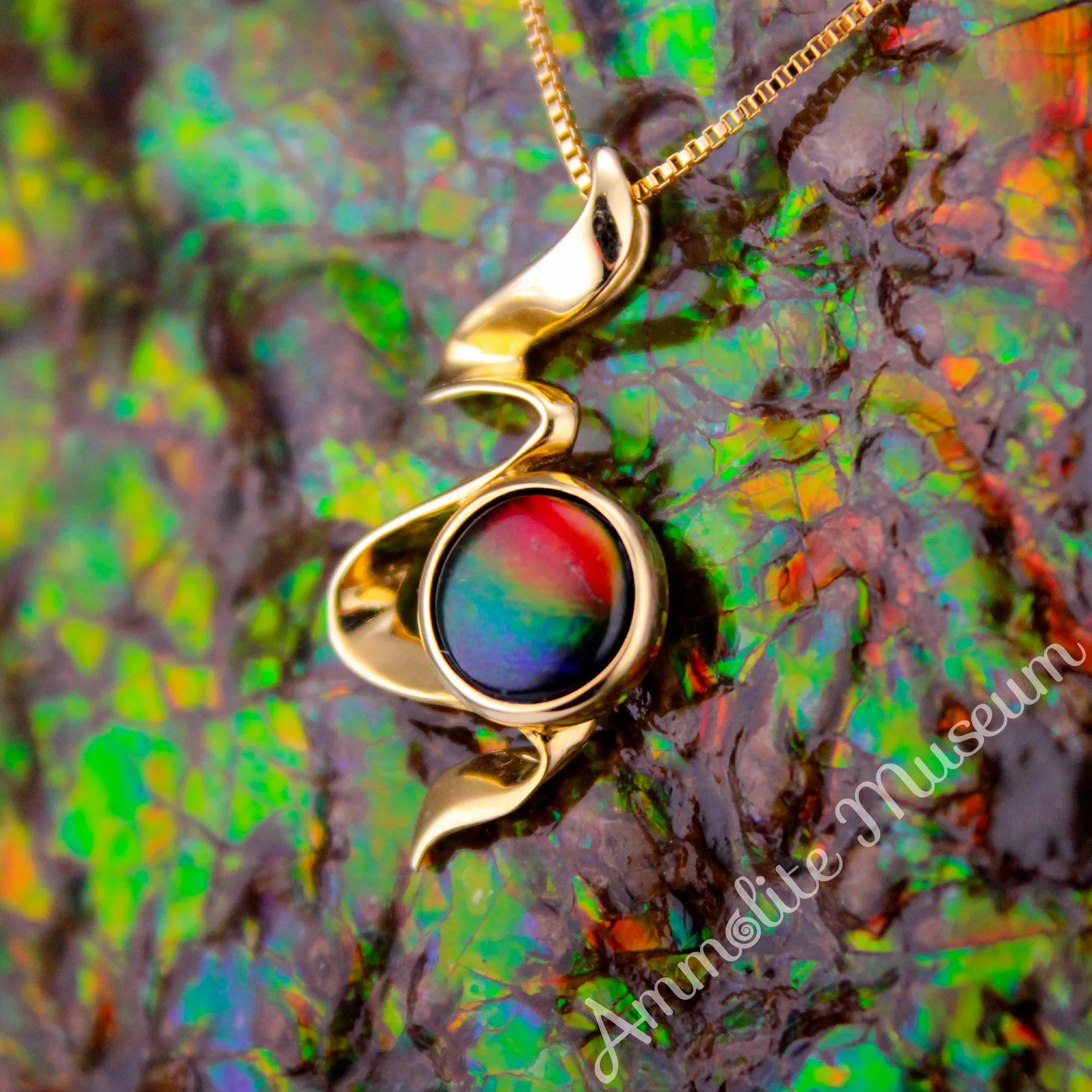 14K Yellow Gold Ammolite Ribbon Pendant