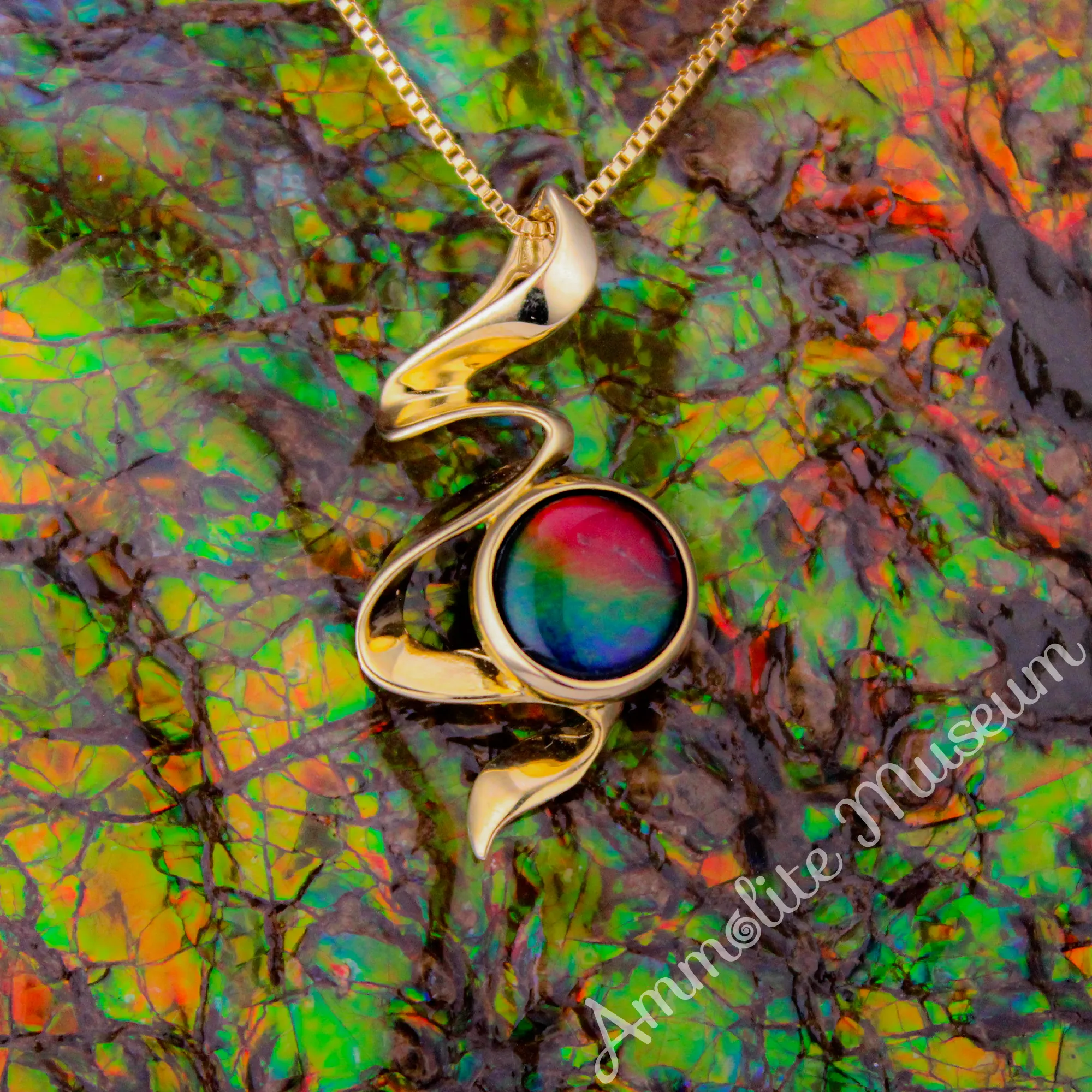 14K Yellow Gold Ammolite Ribbon Pendant