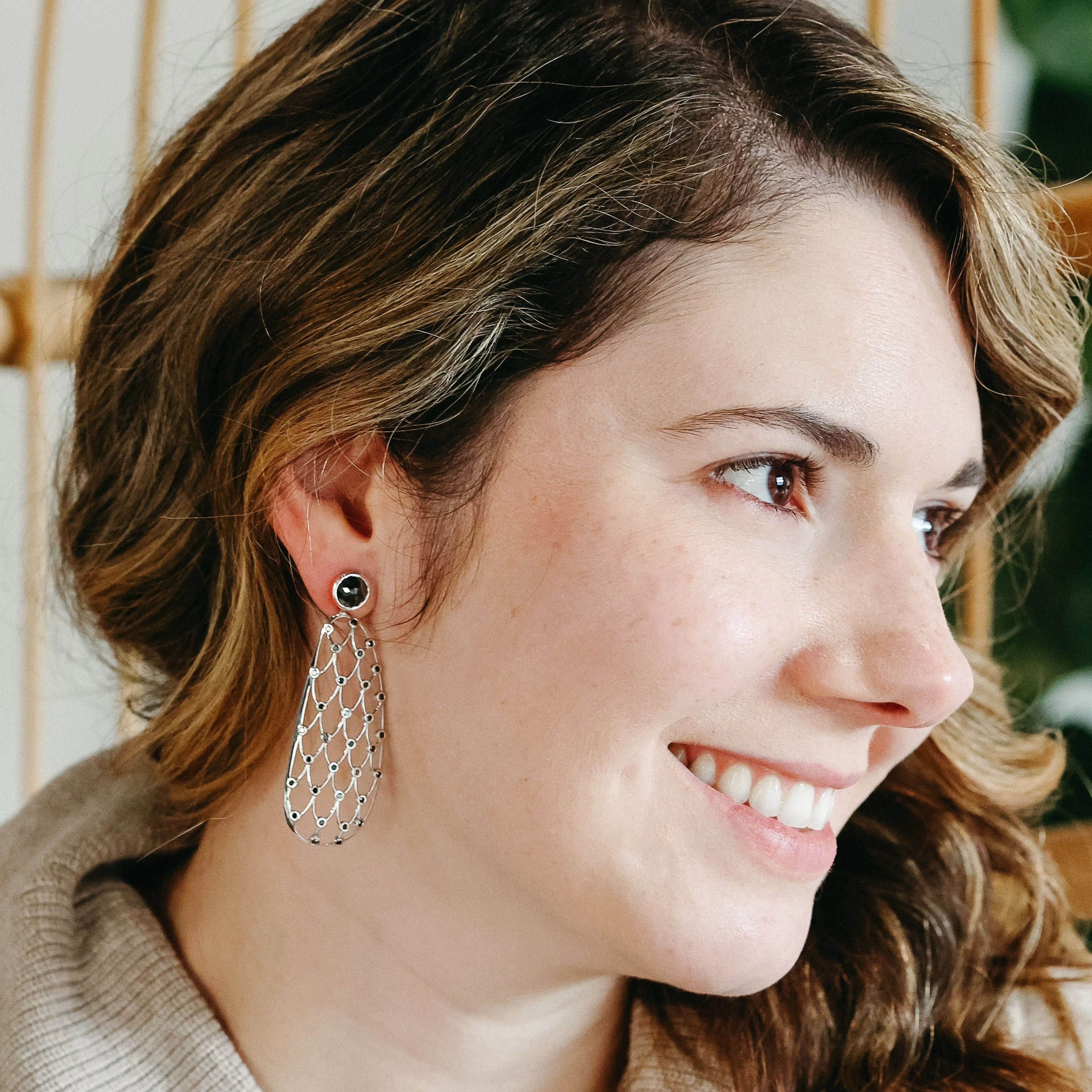 18k White Gold Black Diamond Studs