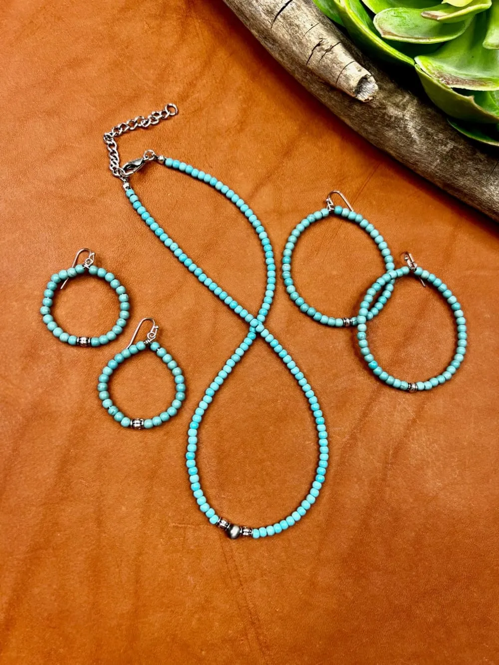 Crockett Turquoise Beaded Short Necklace