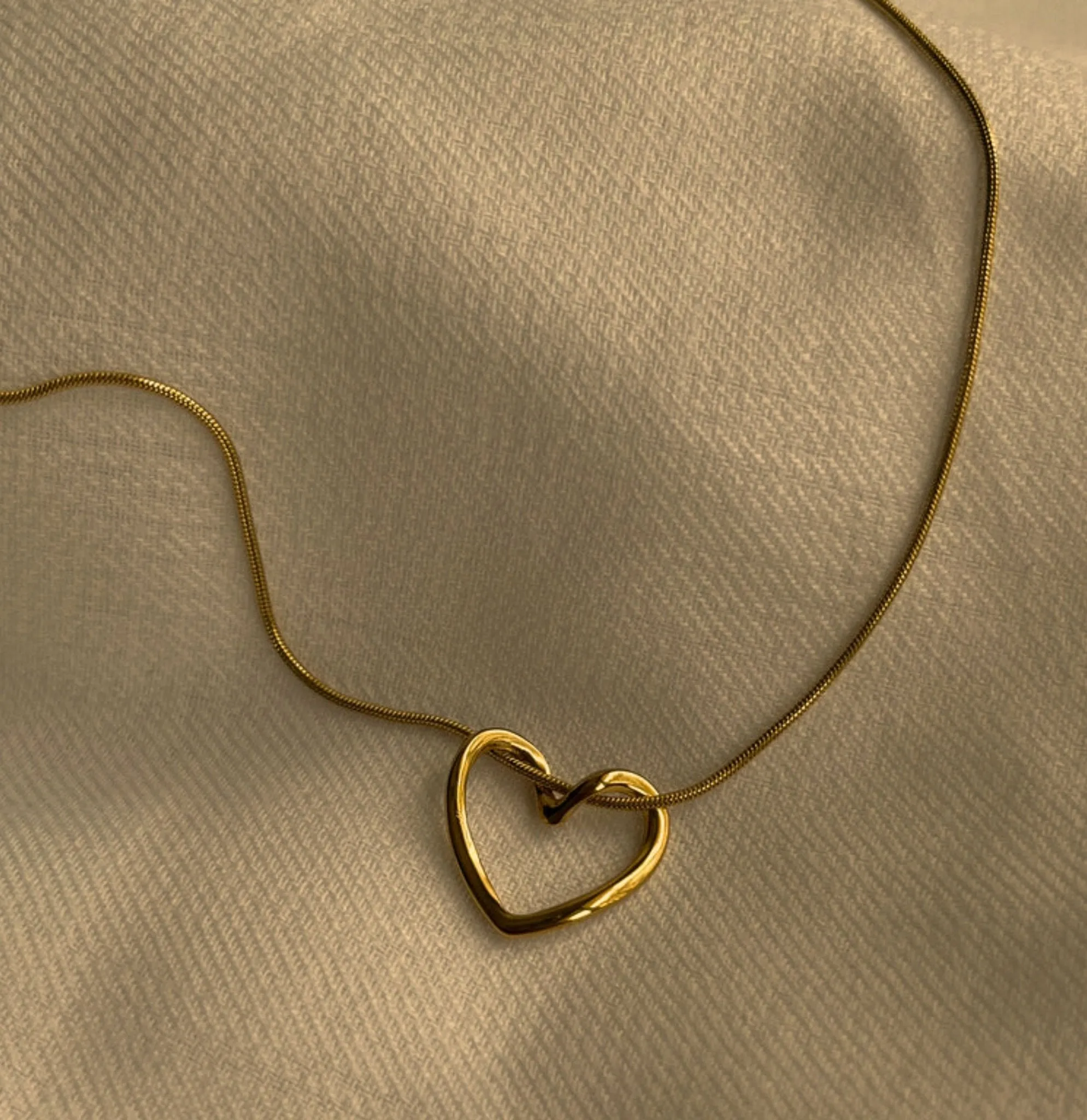 Cute heart pendant for girls