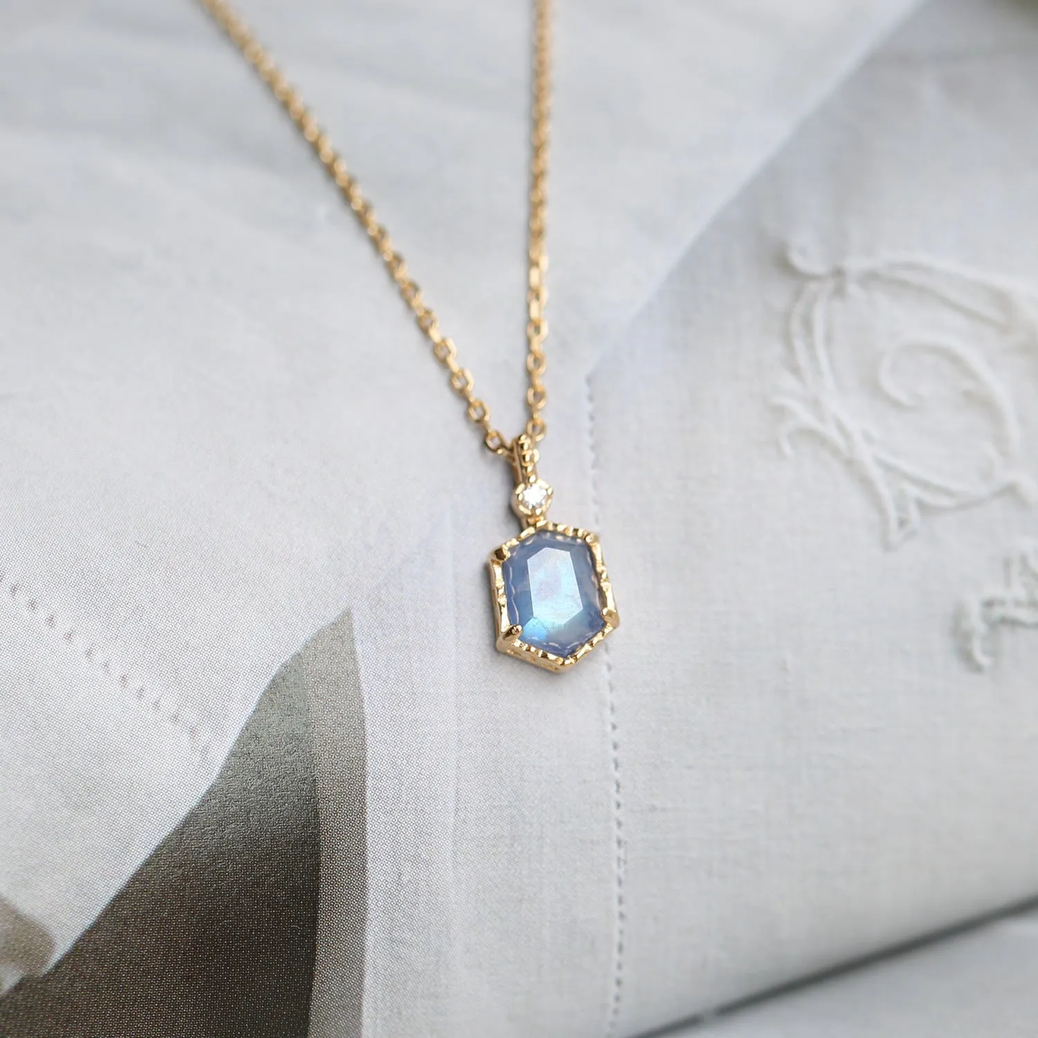 Lanbao Moonstone Colorful Akato Necklace