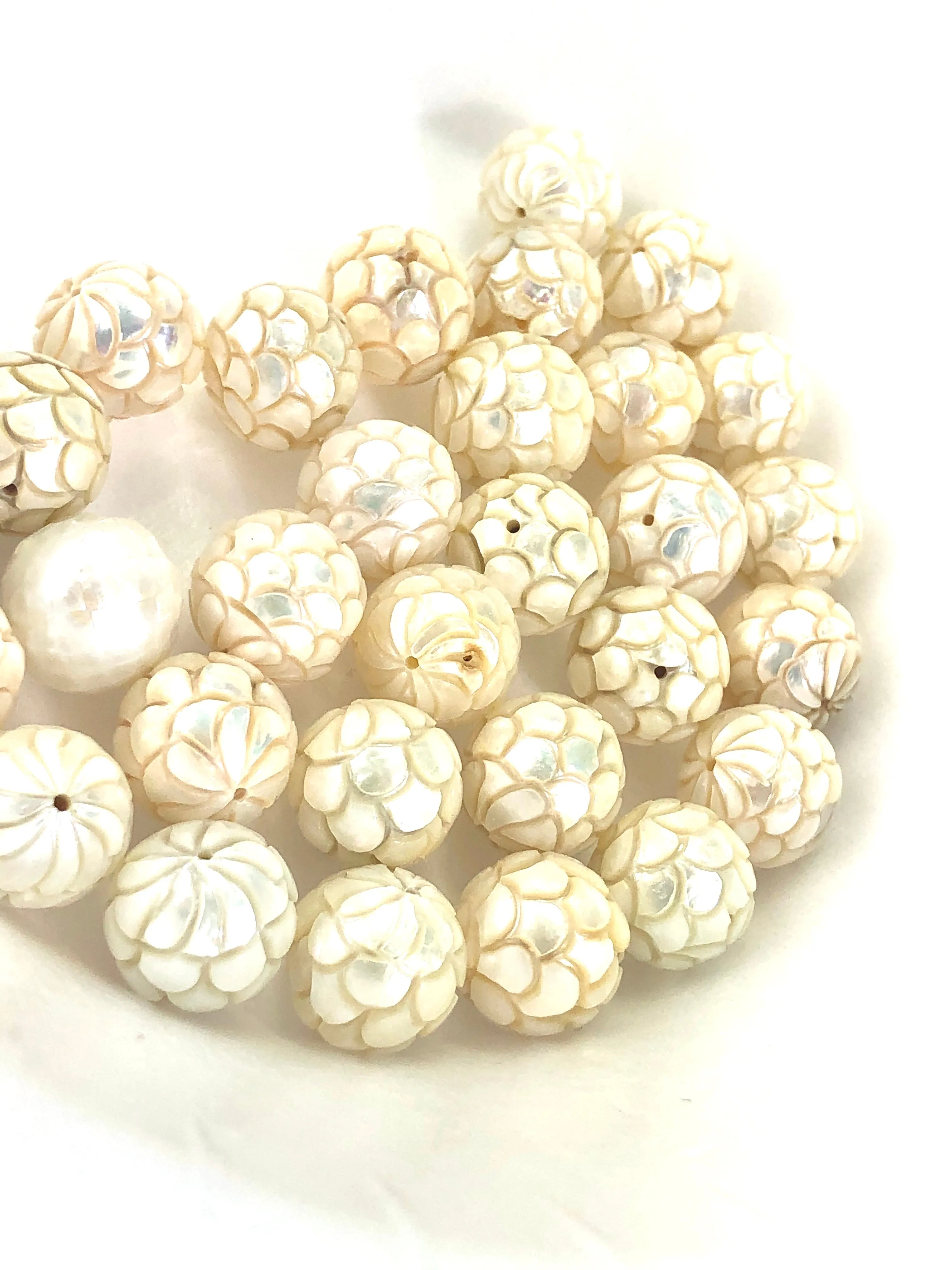 Mermaid skin - hand carved Edison pearls 11-11.9mm