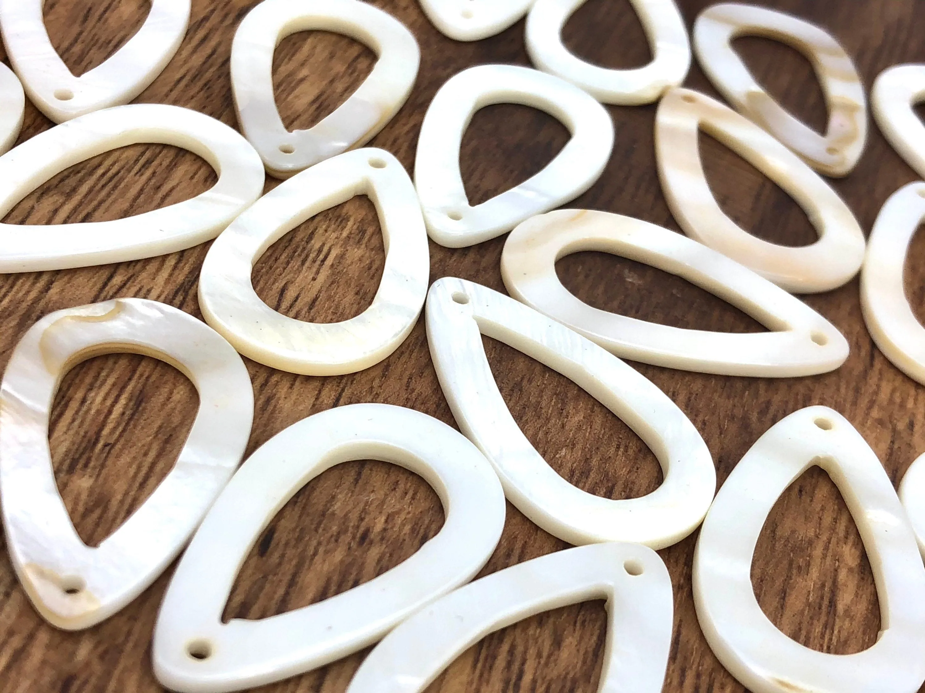 Mother Of Pearl Bead Sku#M581