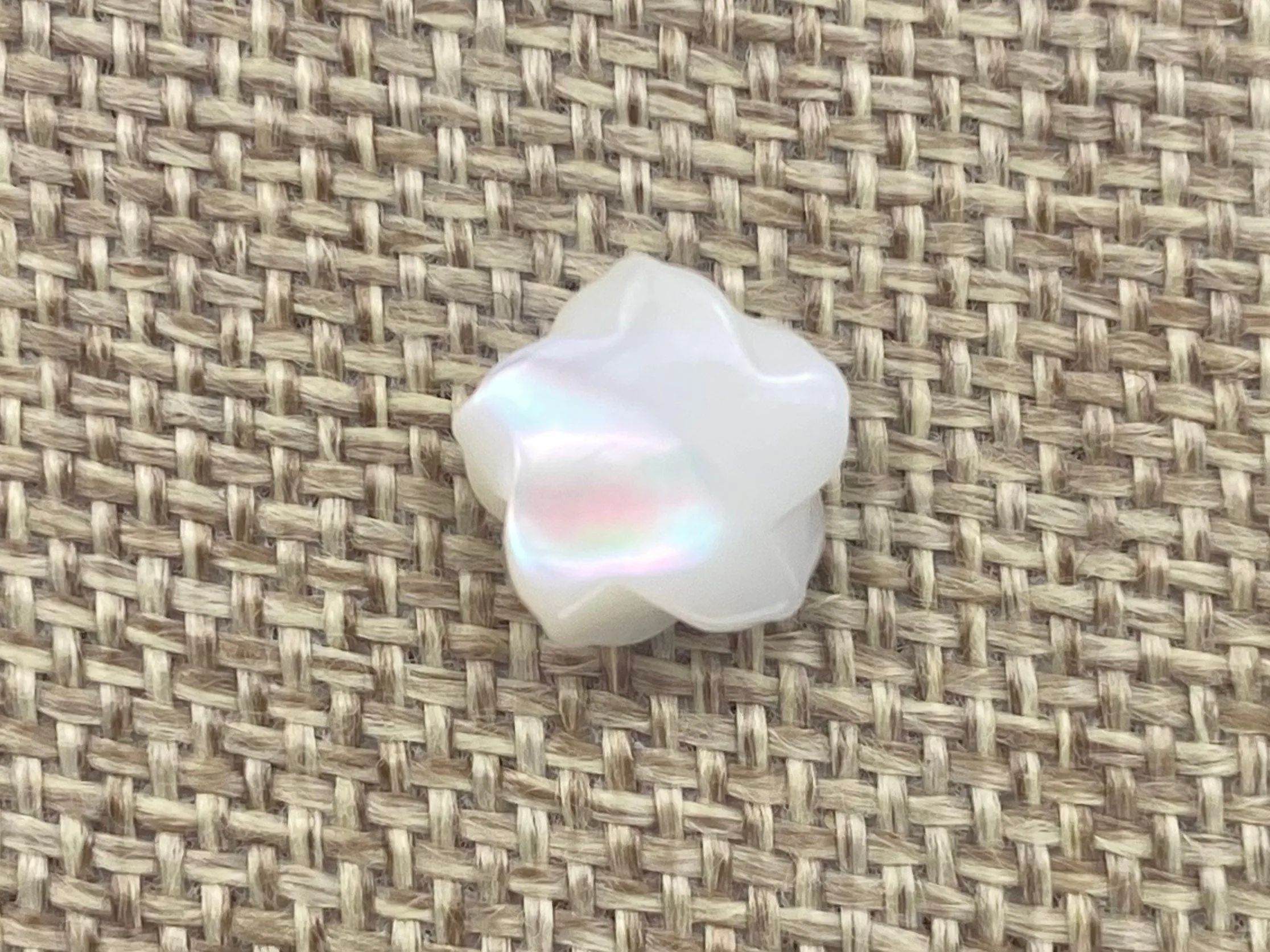 Mother Of Pearls White Rose Beads, Sku#M16