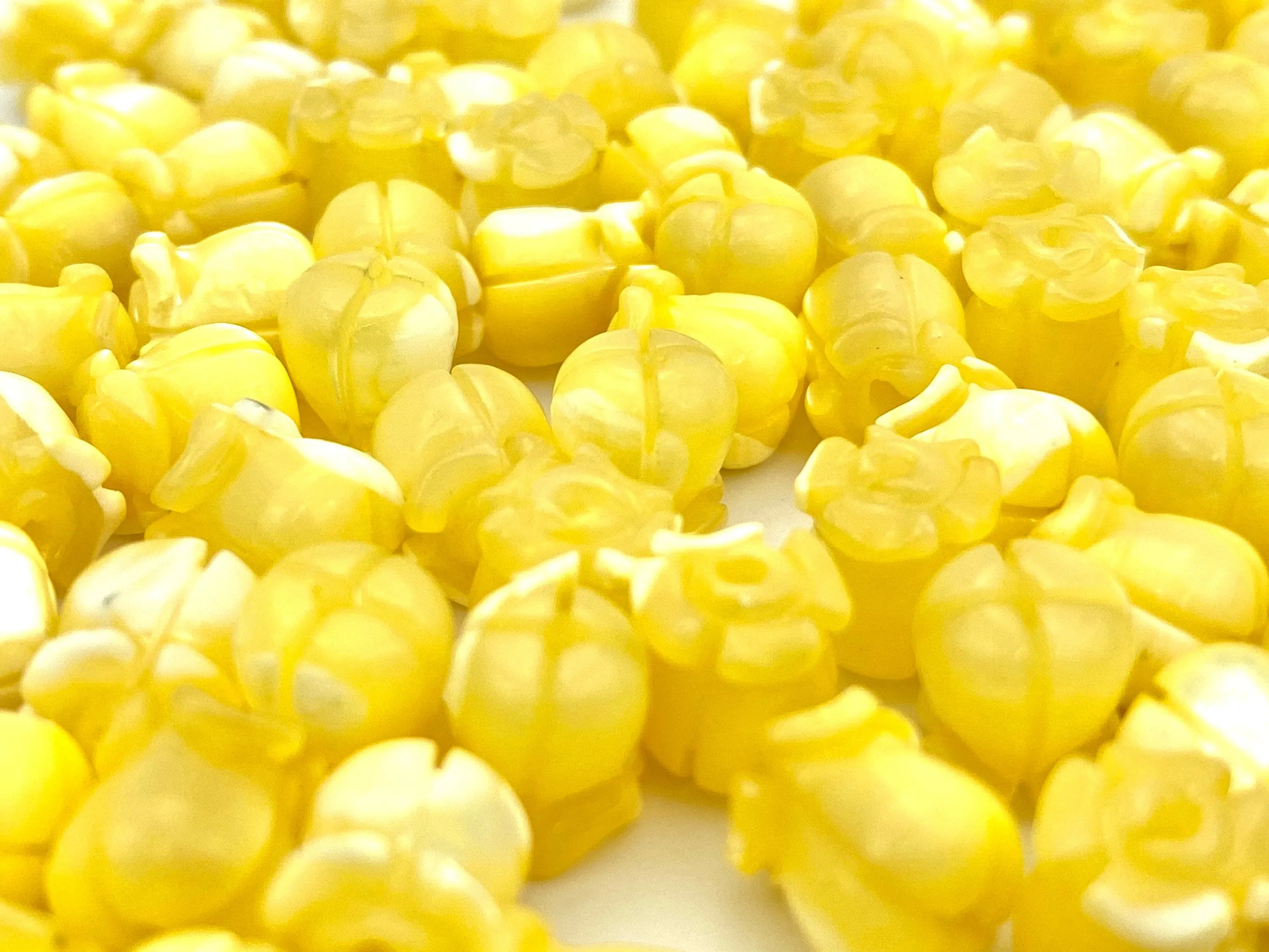 Mother Of Pearls Yellow Crown Flowers Beads, Sku#M08