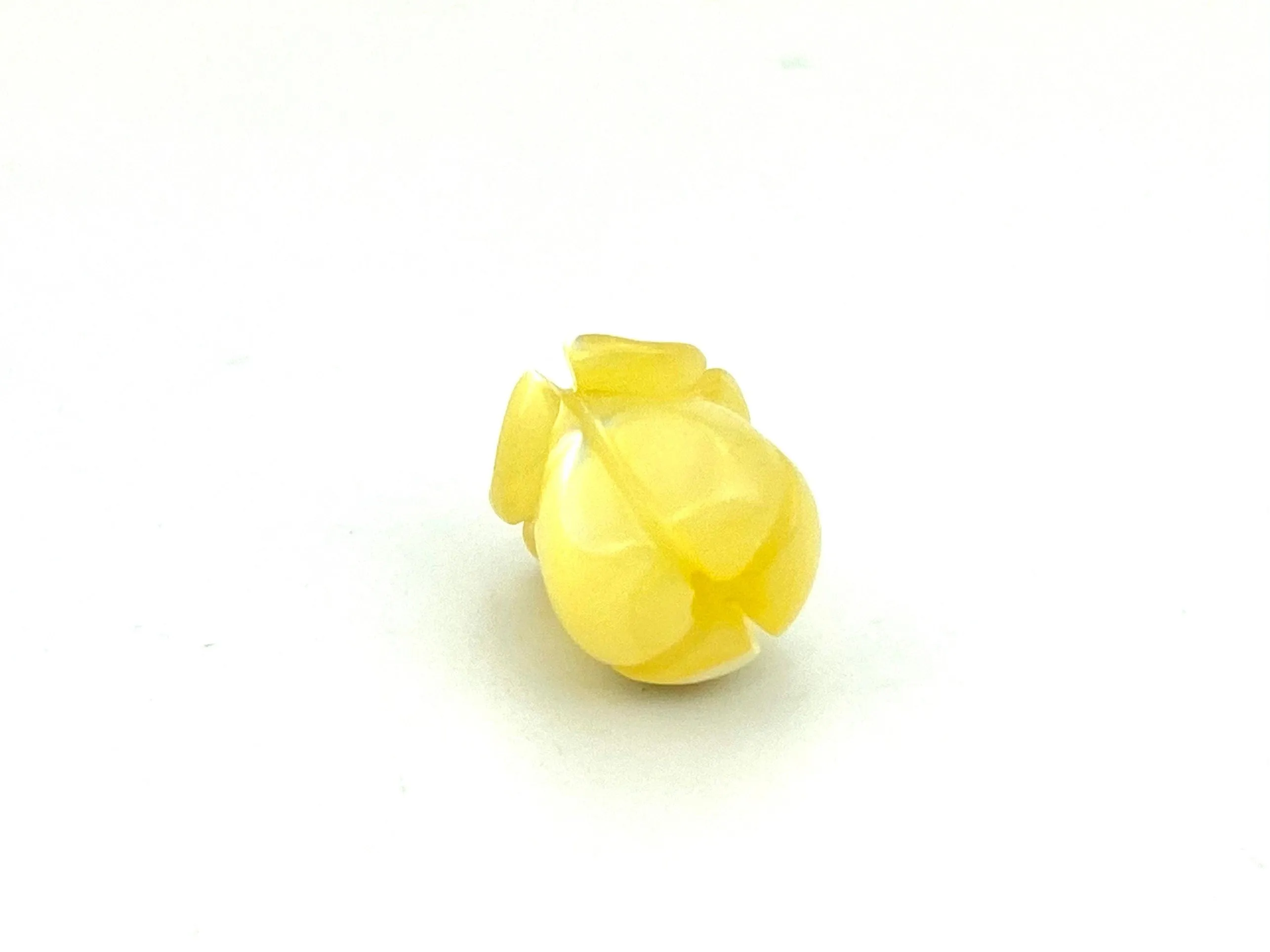 Mother Of Pearls Yellow Crown Flowers Beads, Sku#M08
