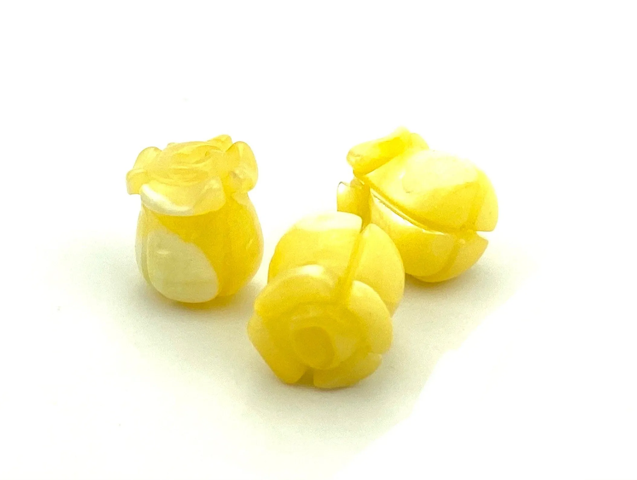 Mother Of Pearls Yellow Crown Flowers Beads, Sku#M08